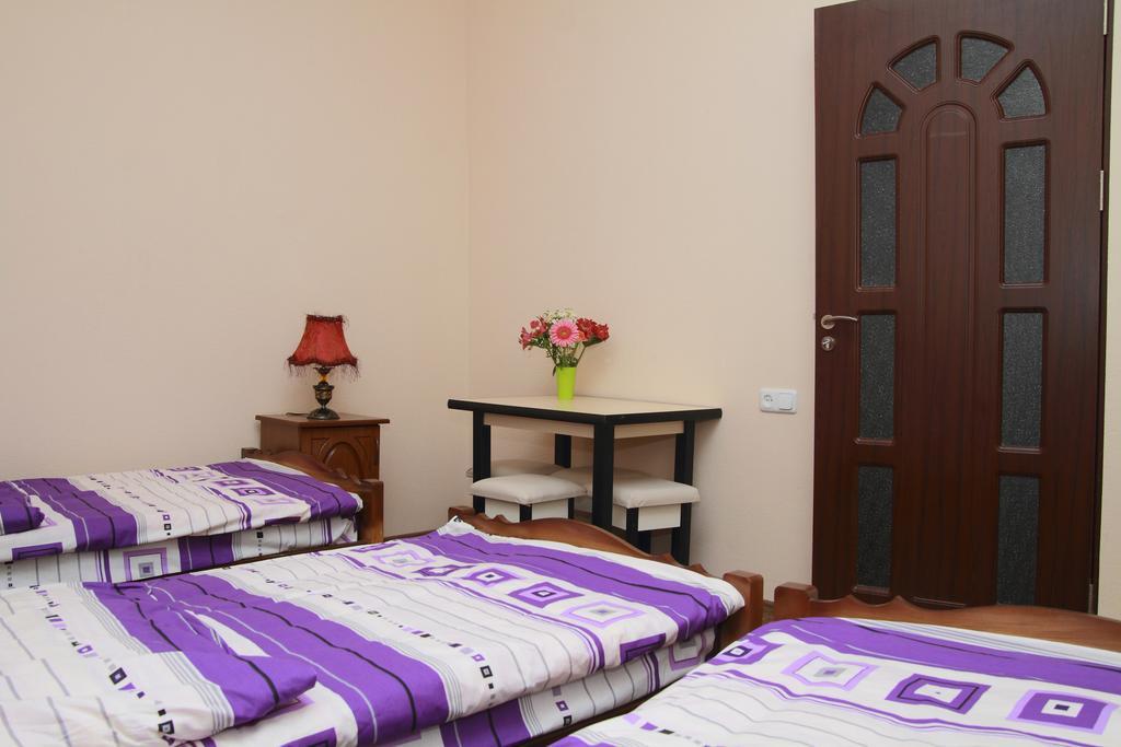 Inter Boutique Hotel Ereván Habitación foto