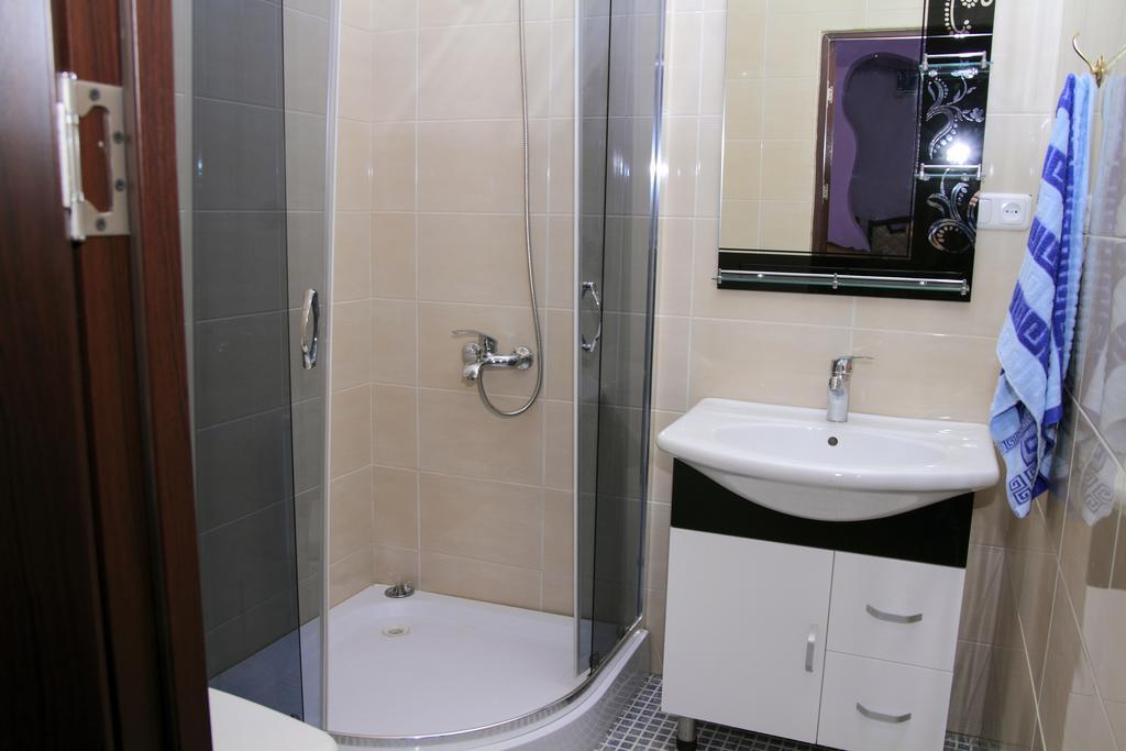 Inter Boutique Hotel Ereván Habitación foto